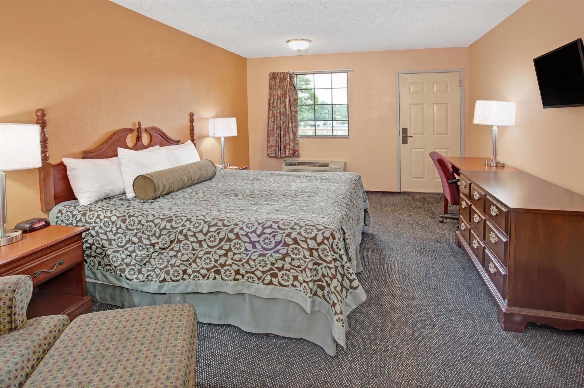 Days Inn By Wyndham Marietta White Water Eksteriør bilde